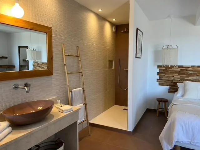 L'arbousiere Vendégház 4*